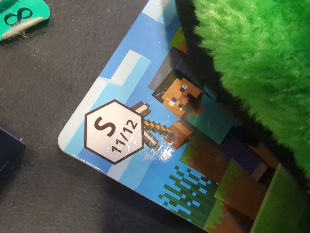 Size S 11-12 Color Green Minecraft Creeper Green Slippers