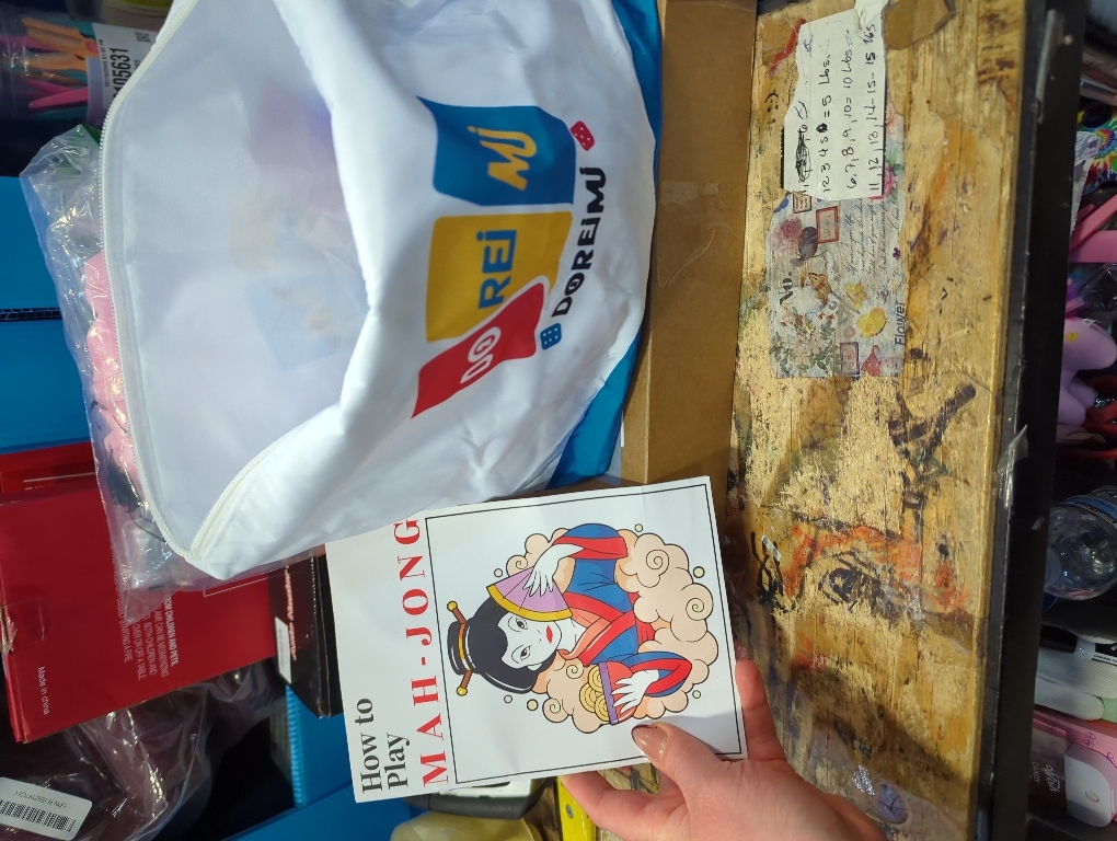 Original Design American Mahjong Tile Set with 160 Acrylic Blue Back Tiles, Upgraded American Style Mahjong Game with Portable Bag and 4 Dices, Classic Board Games for Family Night