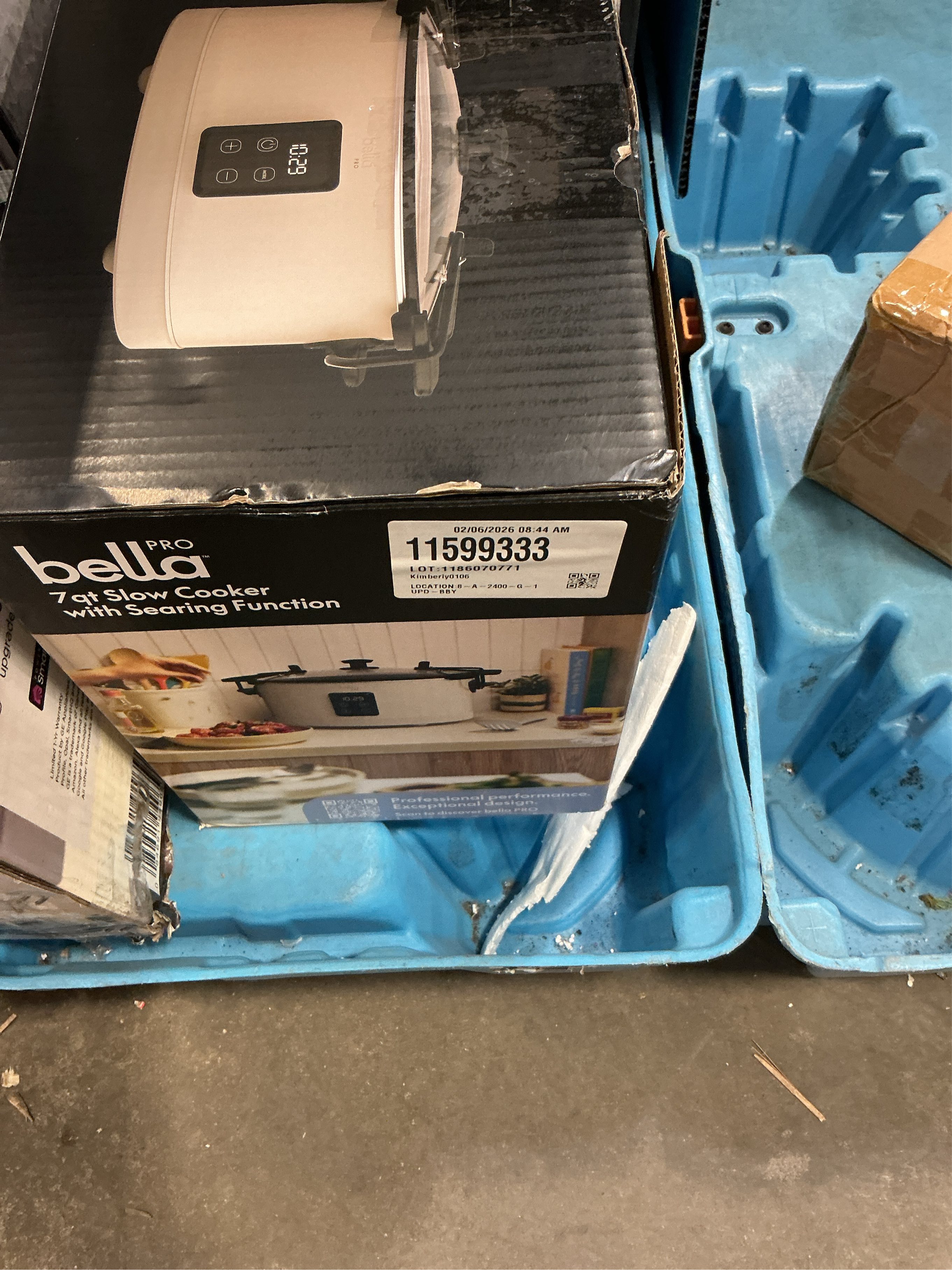 Bella PRO - 7-qt. Programmable Slow Cooker with Searing Function - Oatmilk