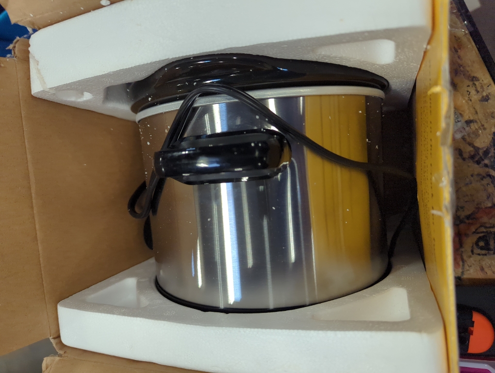 2 qt. Stainless Steel Slow Cooker in