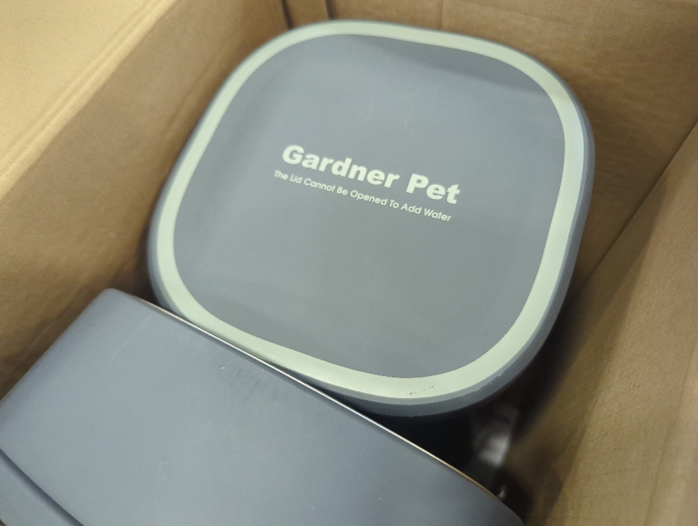 Color Grey Gardner Pet Automatic Dog Water Dispenser Gravity Stainless Steel Water Waterer Feeder, 100% BPA-Free Large Capacity Water Feeding Bowls for Medium & Large-Sized Dogs Cats Other Pets