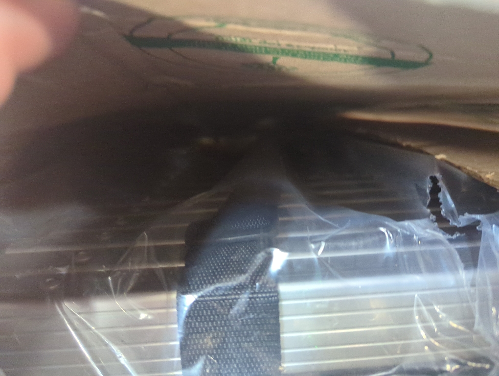 Size 4.7m at max  Telescoping Ladder, 330lb Capacity Aluminum Heavy-Duty Extension Ladder with Anti-Slip Steps for Secure Attic Access, Roof, and Home Renovation Projects