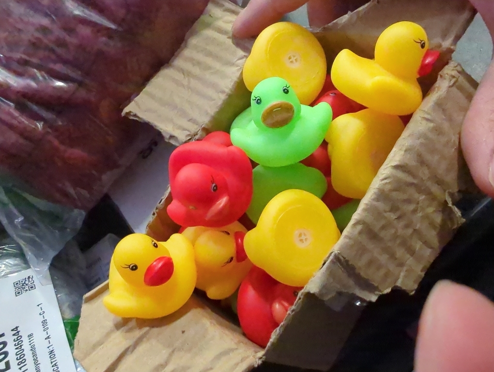 31 Pcs Multicolored Mini Multicolor Rubber Ducks Baby Bath Ducky Bathtub Pool Squeaky Little Duck Toys for Shower/Party Decoration Supplies/Birthday (1.5x 1.4 x 1.2)