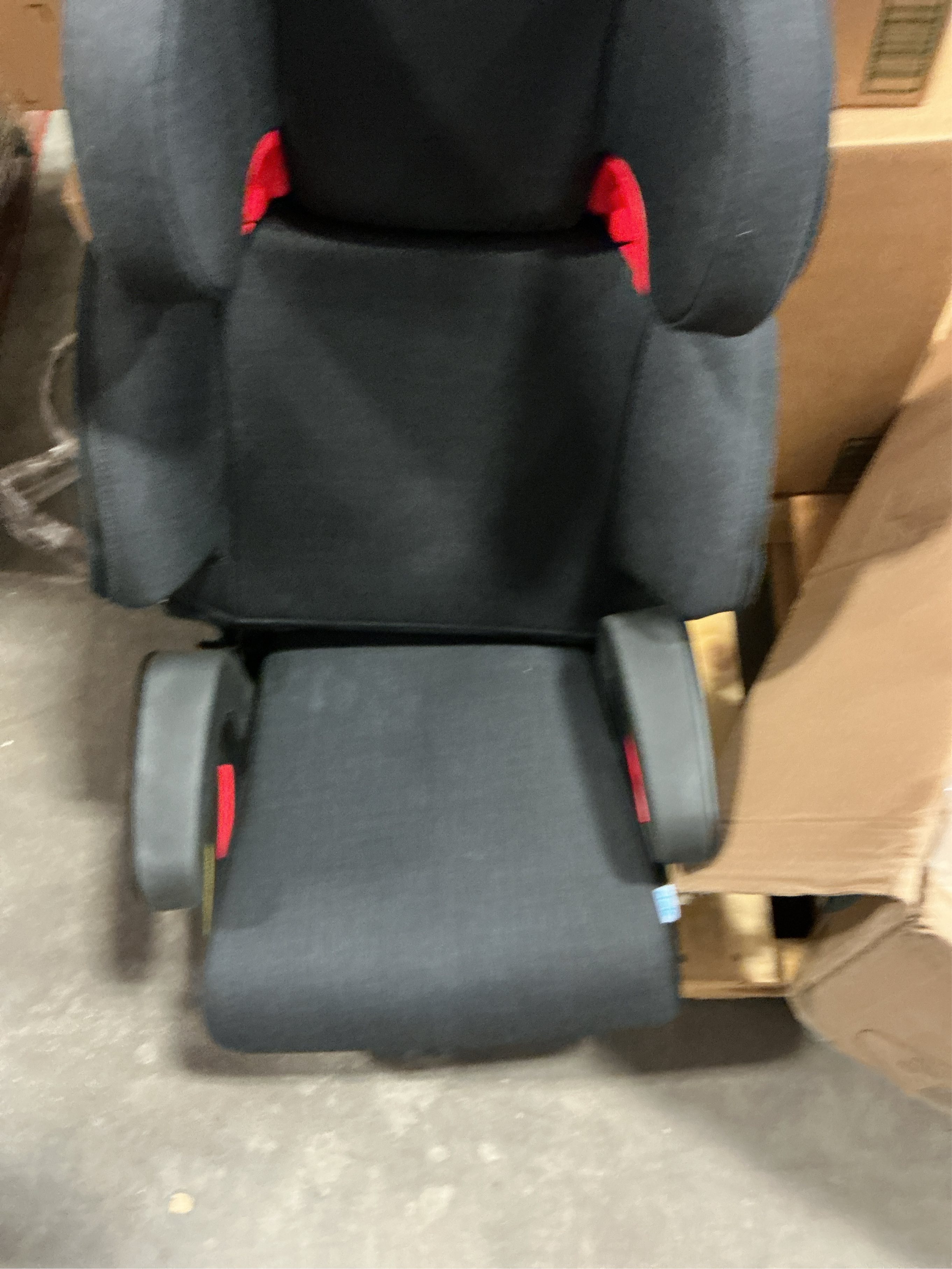 Clek Oobr High Back Booster Seat with Adjustable Headrest, Reclining Design, Latch System, and Retardant-Free Fabric (Mammoth Ziip)