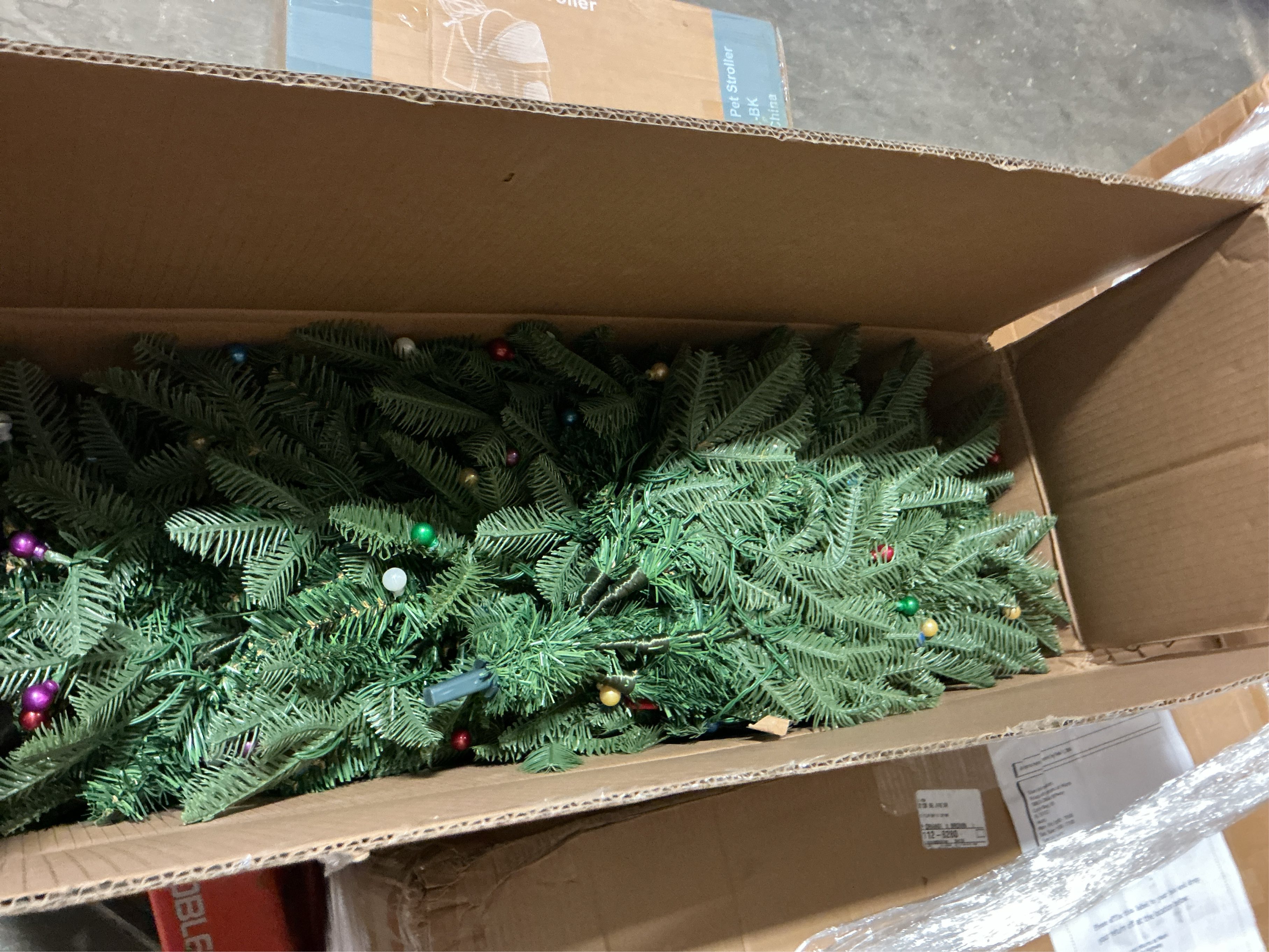 Prelit Christmas Tree 6ft, Artificial Christmas Tree with Lights, 210 Multicolor Lights and Foldable Metal Stand, ETL,PE & PVC Mixed Layered Aspen Fir Green Xmas Tree for Holiday Home Decororation