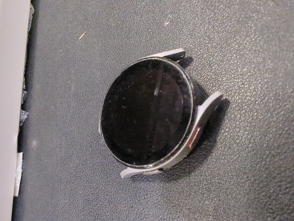 Samsung Galaxy Watch4 R860 Silver GPS Smartwatch - Manufacturer Refurbished.