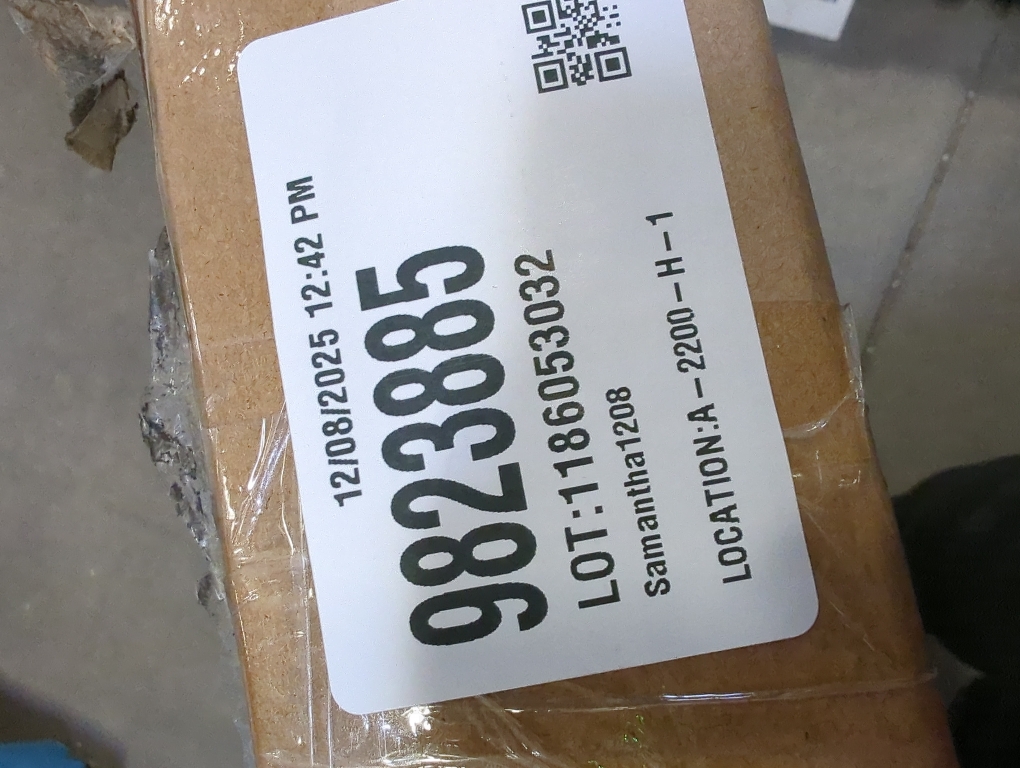 WAMIRRO Arched Gold Mirror,Gold Traditional Vintage Ornate Baroque Mirror,Antique Brass Mirrors,Wall Mounted Mirrors for Entryway/Fireplace/Living Room/Hallway/Bathroom.24“X36”Gold