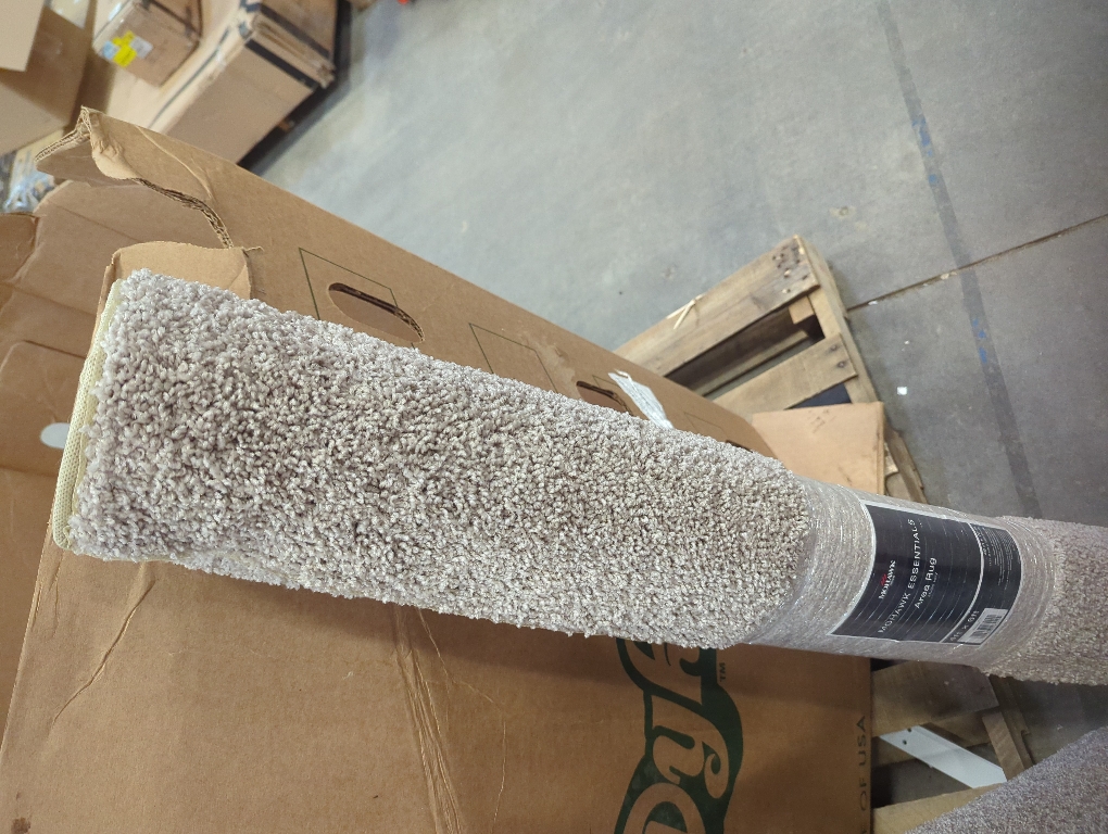 Size 4x6 ft  Color Grey  Mohawk Area Rugs