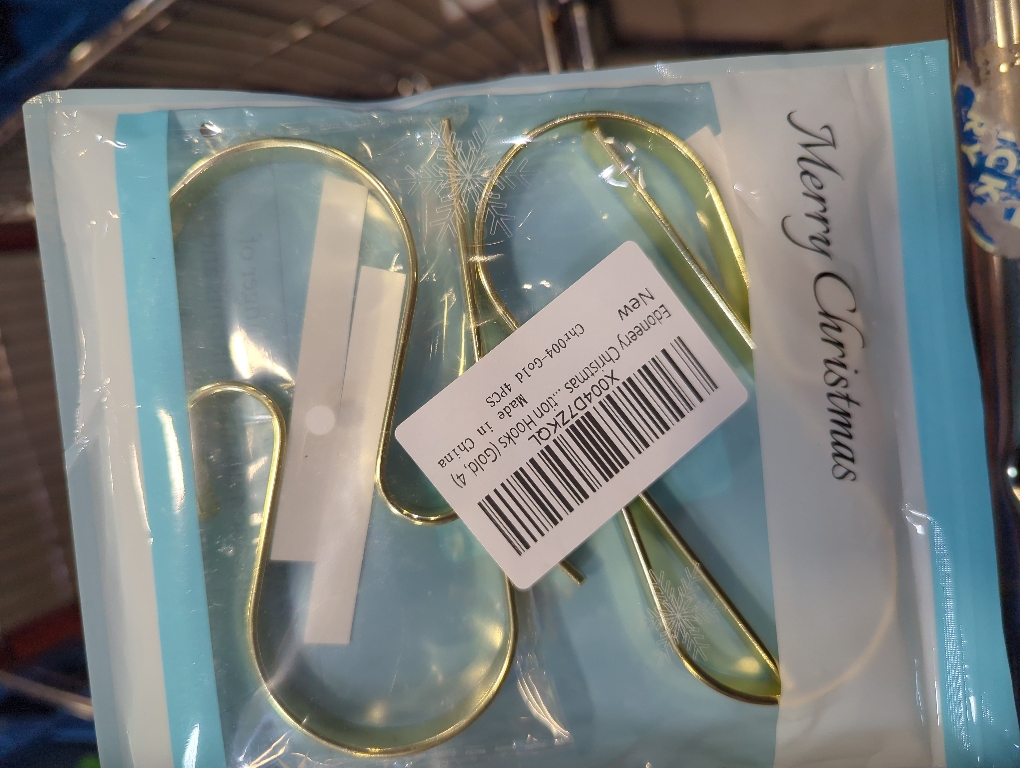 Edoneery Christmas Stocking Holders for Fireplace Mantle with Separate Double-Sided Tapes, Non-Slip Stocking Hangers for Mantel Shelves Multipurpose Xmas Party Decoration Hooks (Gold, 4)