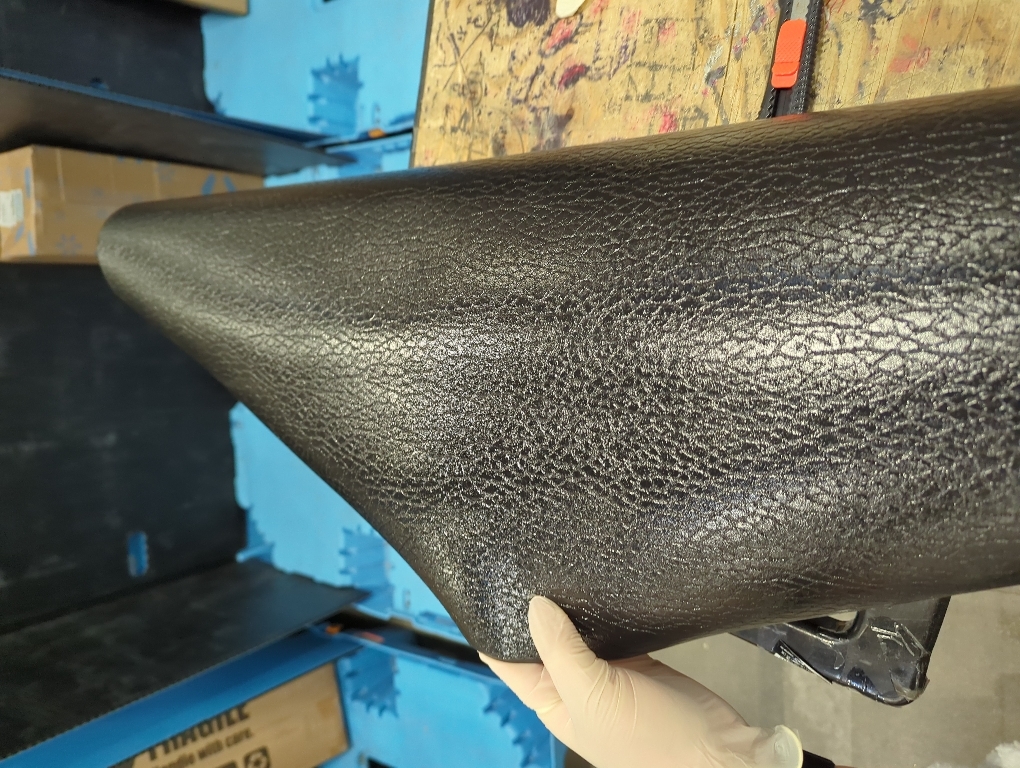 ROSEROSA Peel and Stick Faux Leather Self-Adhesive Wallpaper Door Wrap Countertop Moulding Trim MG5600-2