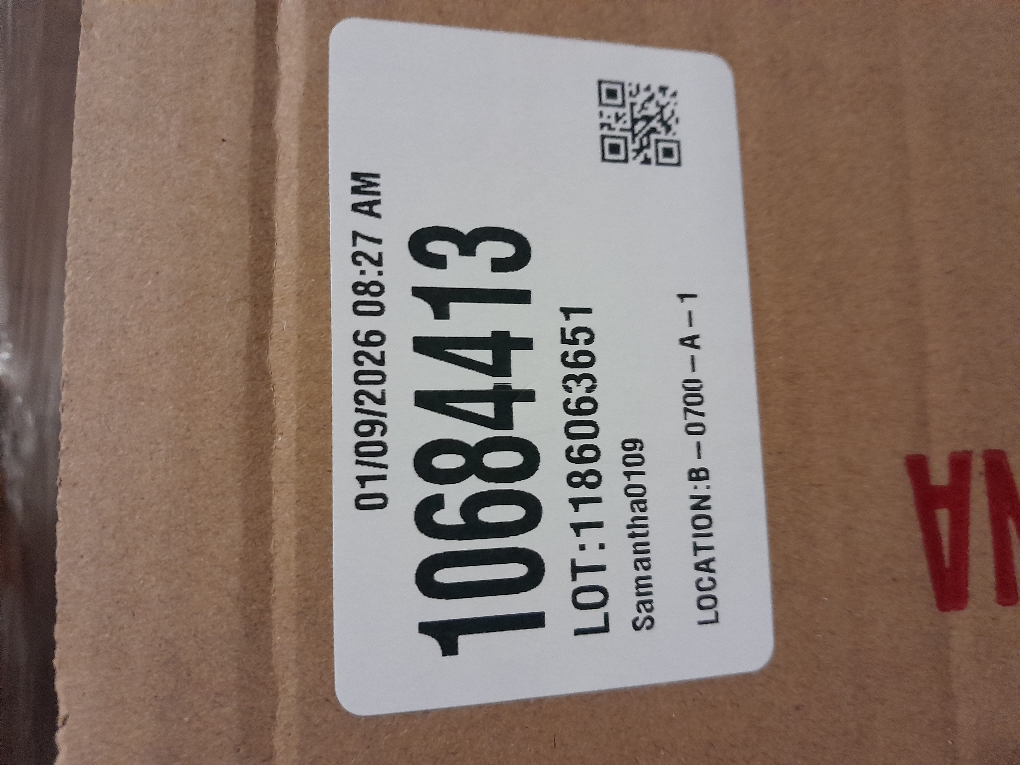 LaVie Home 20x30 Picture Frame for Wall Display, 20x30 Black Picture Frame with HD Plexiglas, 20 x 30 Poster Frame 1 Pack, Display Frame for Vertical or Horizontal, Classic Collection