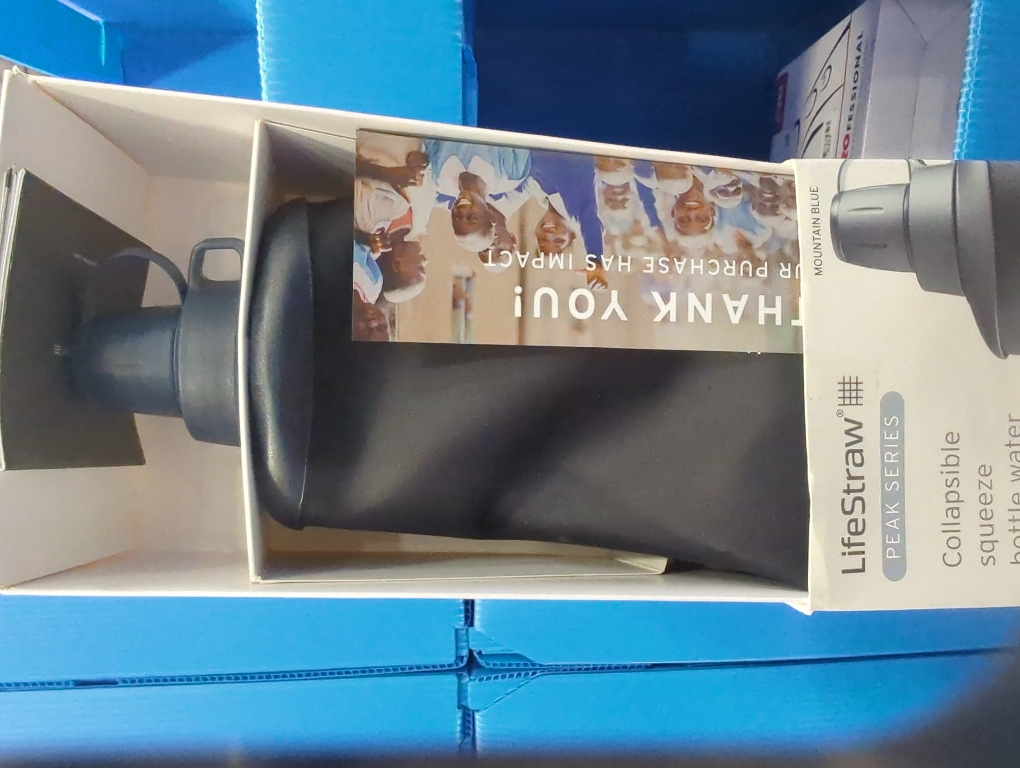 LifeStraw Peak Series Water Filter - 1L, Dark Mountain Gray, Protects Against Bacteria and Parasites, Ultra-Compact and Versatile