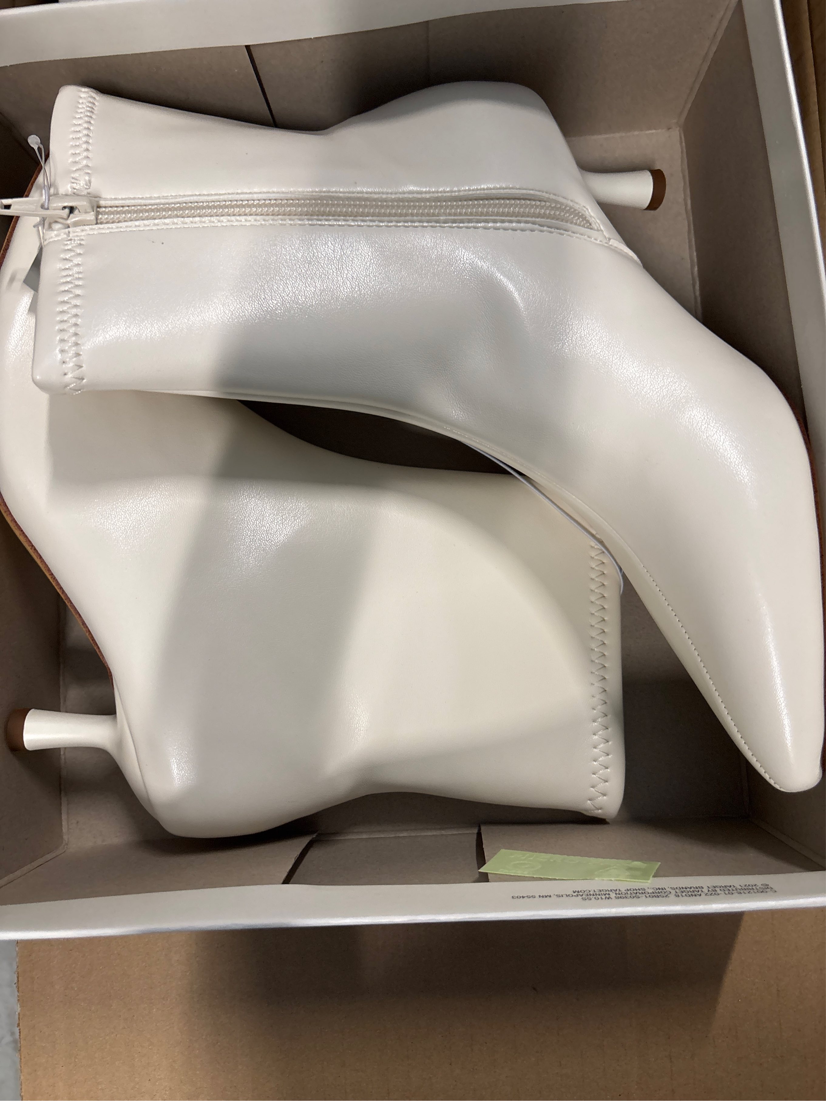 Women's Lonnie Kitten Heel Stretch Ankle Boots - a New Day™ White 7.5