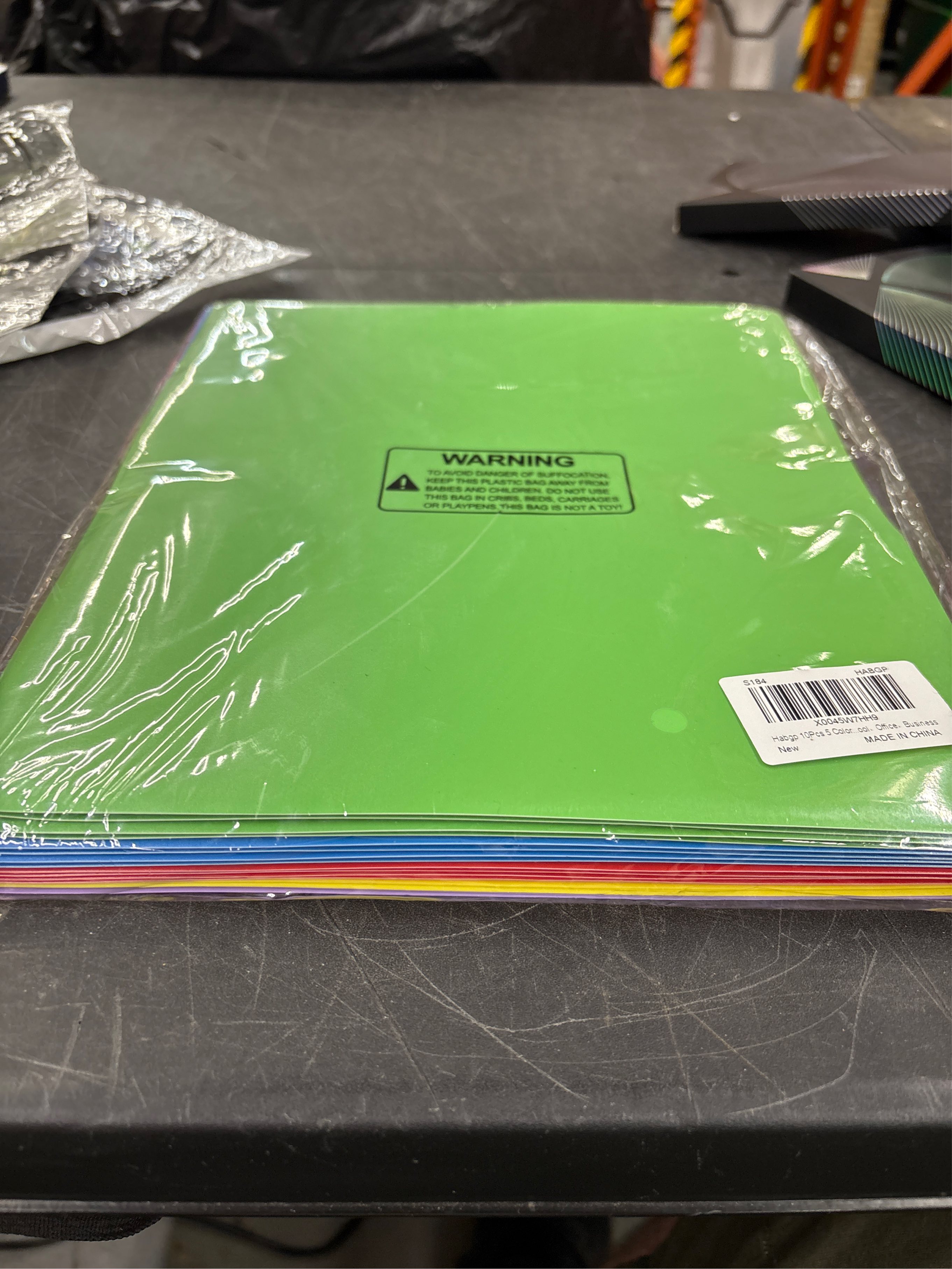 Habgp 10 Pcs 5 Color Plastic Folders with Pockets, Assorted Colors Pocket Folders for Documents, Cute Durable Folders with Pockets, Tear Resistant Folders for School, Office, Business