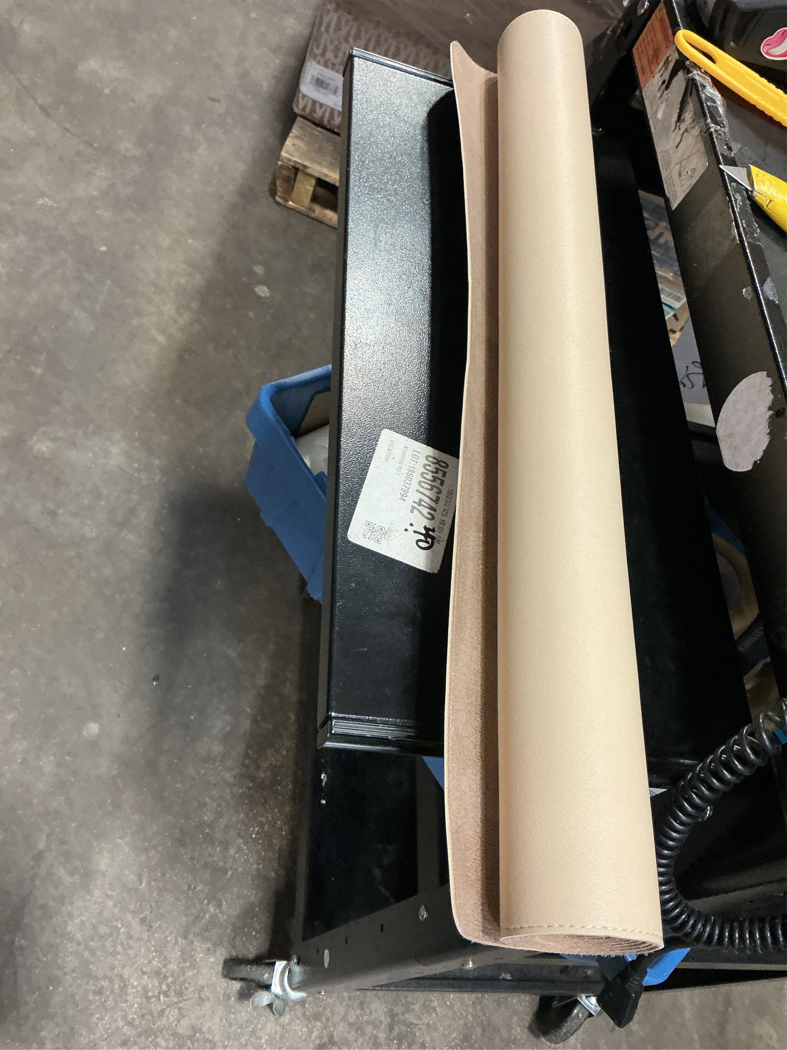 47.2 x 23.6 Large Desk Pad Mat - Non-Slip PU Leather Desk Mat, Large Mouse Pad, Computer Mat for Keyboard Mouse, Waterproof Desk Writing Mat, Desk Blotter Mat for Work (Apricot)