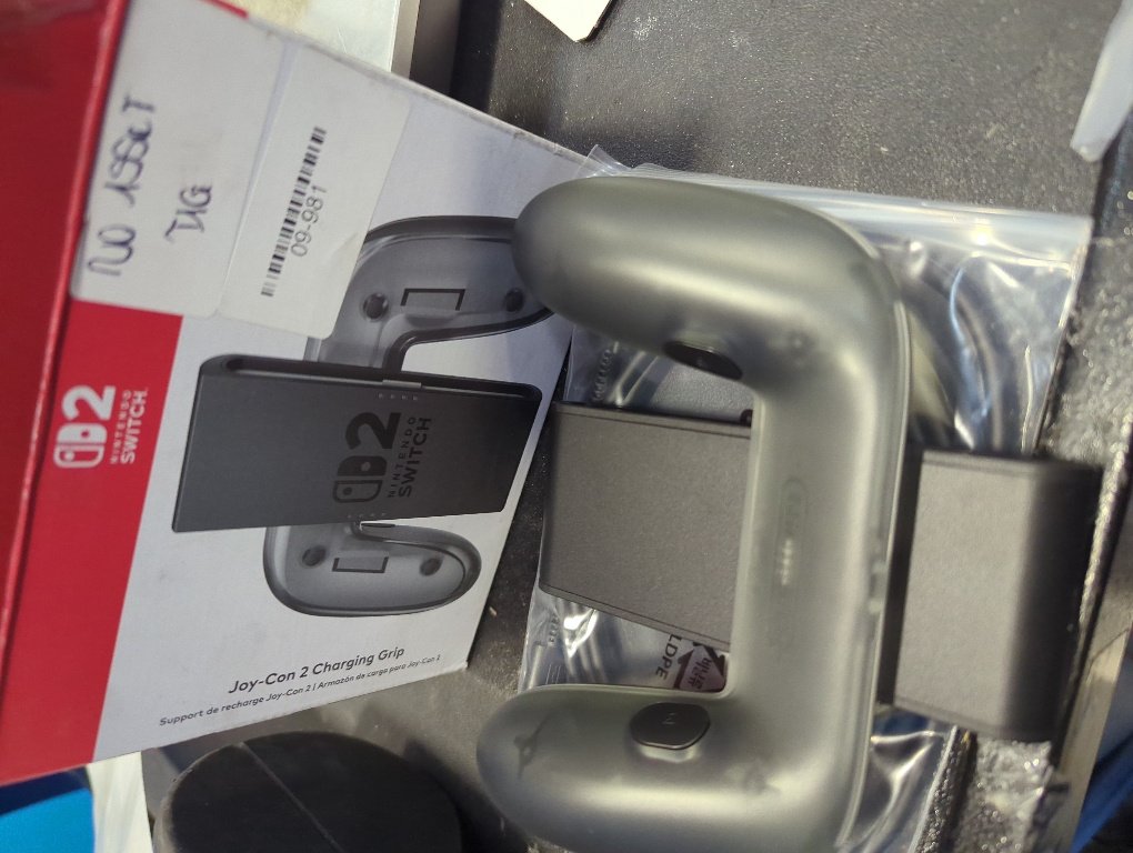 Nintendo Switch 2 Joy-Con 2 Charging Grip