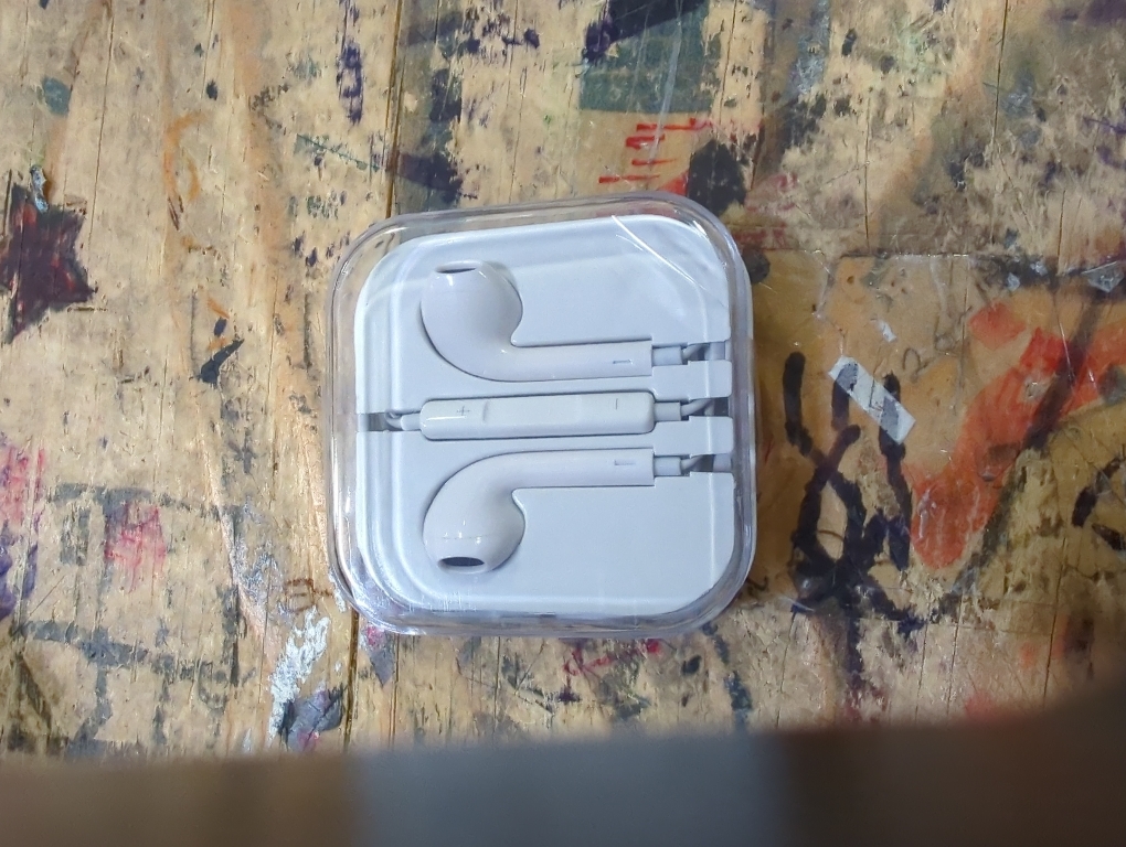 1 Pack Wired iPhone Earbuds/Wired Headphones with 3.5mm Jack Earphones[MFi Certified] with Microphone Volume Control Compatible for iPhone,iPad,iPod, Computer,MP3/4,Android Most 3.5mm Audio Devices