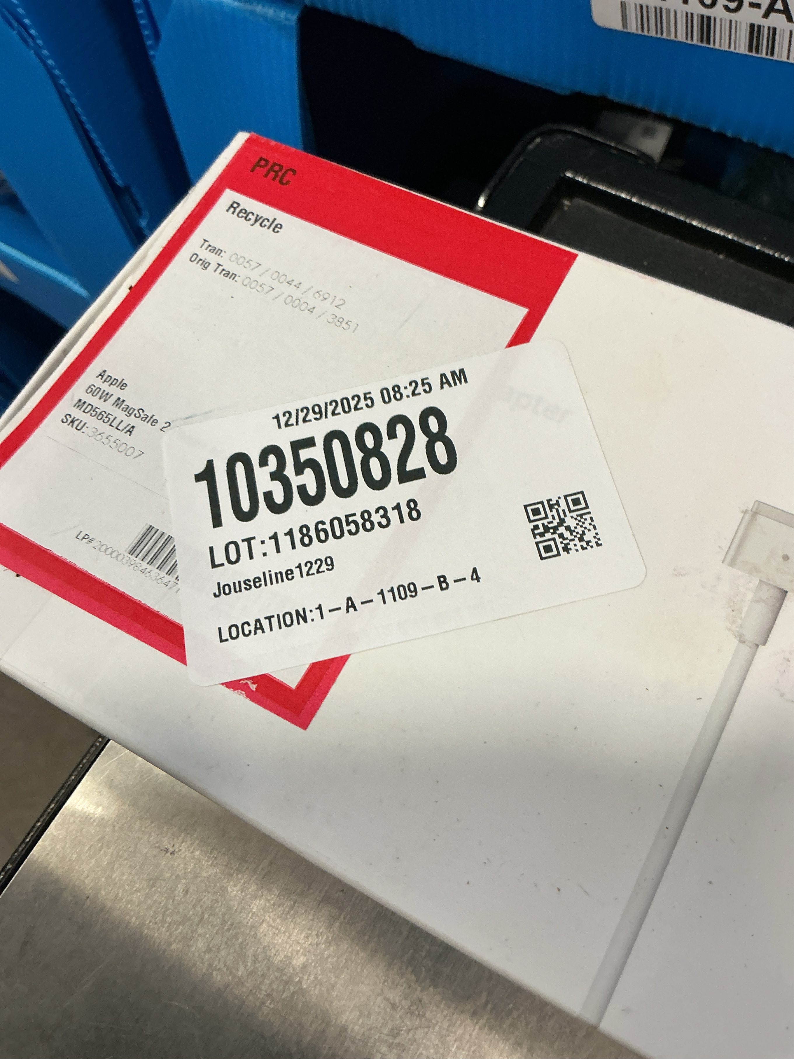 Apple 60W MagSafe 2 Power Adapter (MacBook Pro with 13-inch Retina display)