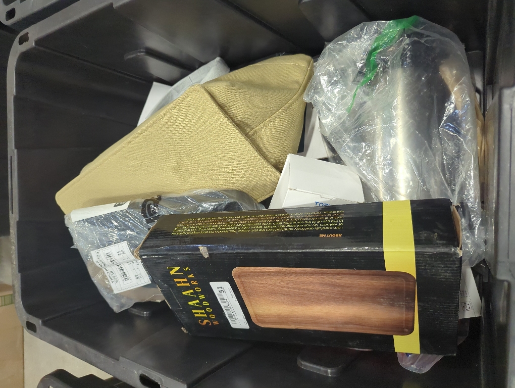 12705253 Mystery Box