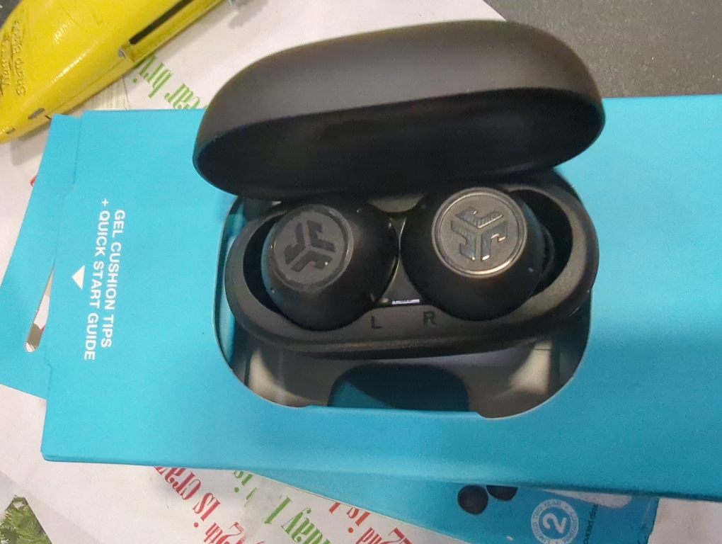 Color black Go Pop Active Noise Cancelling True Wireless Earbuds - Black