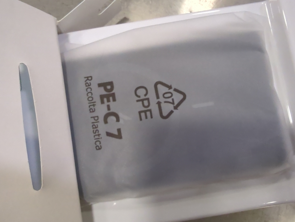 Anker MagGo 10000mAh Power Bank with Kickstand - Black