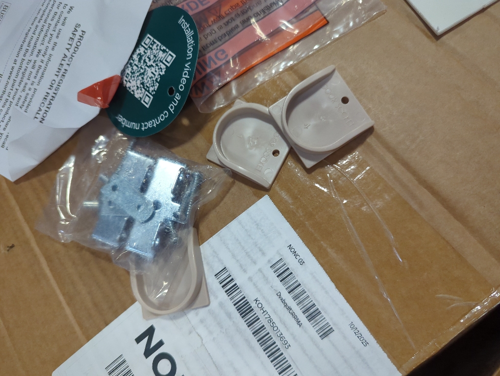 Toddleroo by North States - Supergate Ergo Baby Gate: Plastic Baby Gate for Stairs & Doorways - Adjustable Indoor Safety Gate - Made in USA - 26 to 42 Inches Wide - 26 Inches Tall - Sand