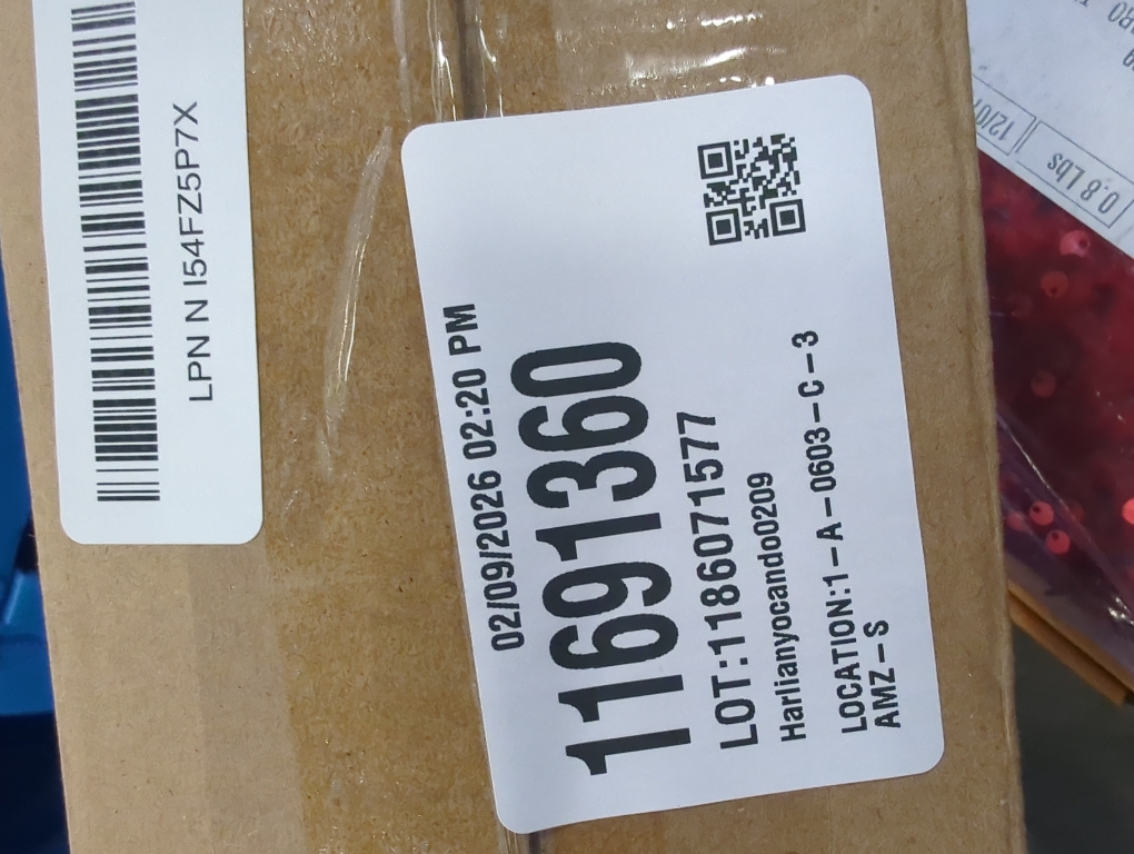 HappyHapi Key Holder for Wall Decorative, Entryway Key Hooks, Wall Mounted Key Rack with 5 Hooks, Metal Wire Mesh Basket Mail Holder, 9.8”Lx2.1”Wx4.1”H