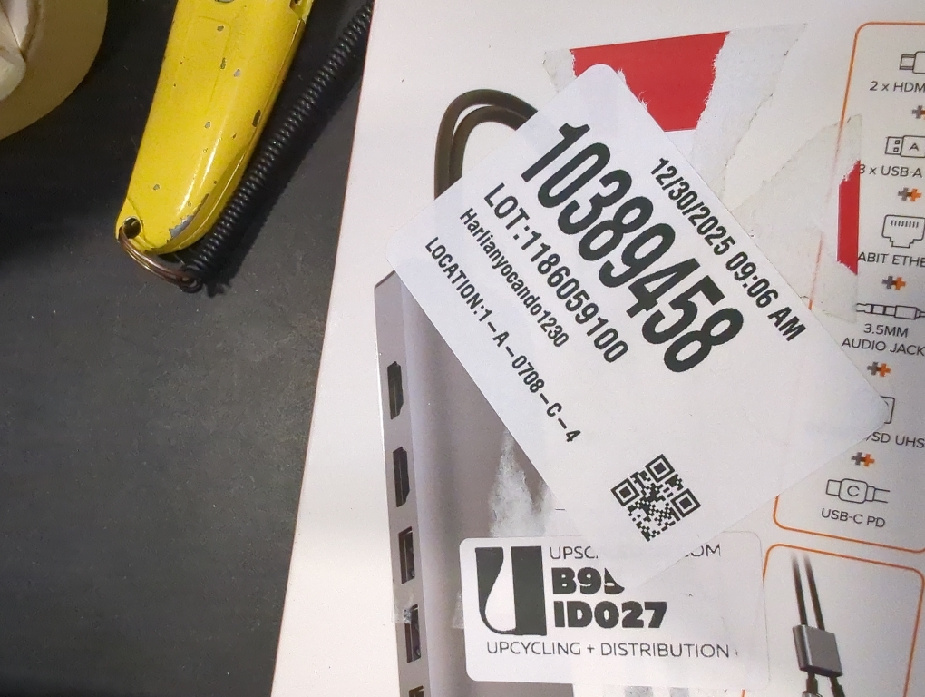 Docking Station, USB C Hub, TOTU 9 in 1 Triple Display Docking Station with Collage Display Mode, Dual 4K HDMI, VGA, 100W PD, 3 USB 3.0 and TF/SD Card Reader for MacBook Pro Air and Type-C Laptops