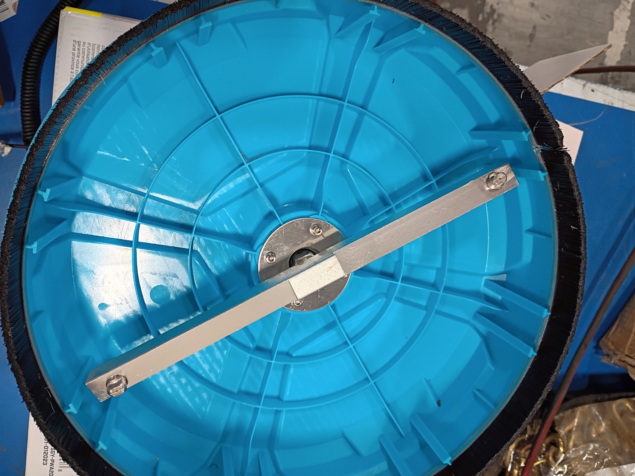 SurfaceMaxx 12-in Pressure Washer Surface Cleaner 2300 psi