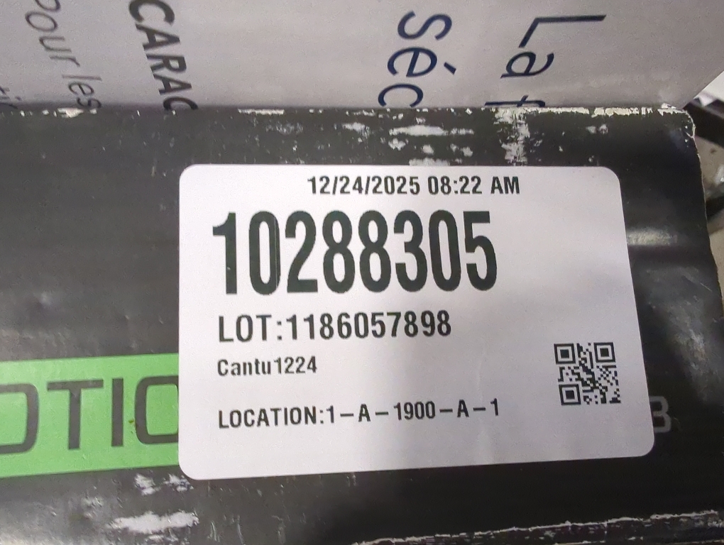 Rocketfish - Full-Motion TV Wall Mount for Most 40 - 75 TVs - Black Non-Retail packaging