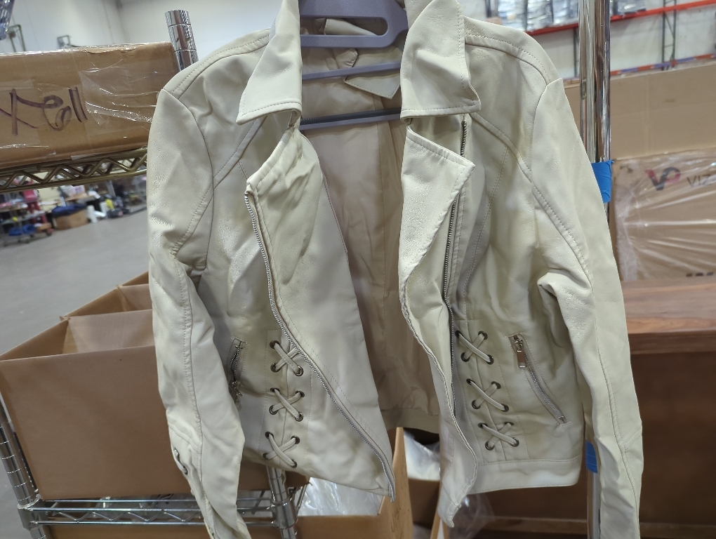 SMALL Women's Faux Leather Biker Jacket with Turn-Down Collar All-Season Motorcycle Outerwear