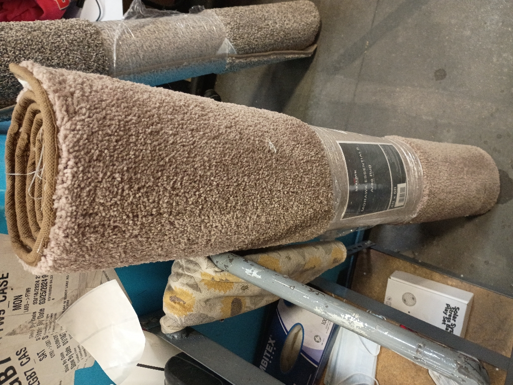 4' ' Mohawk Area Rugs