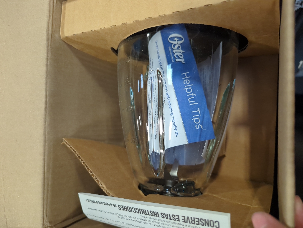 Oster Easy-to-Clean Blender with Dishwasher-Safe Glass Jar with a 20 oz. Blend-n-Go Cup