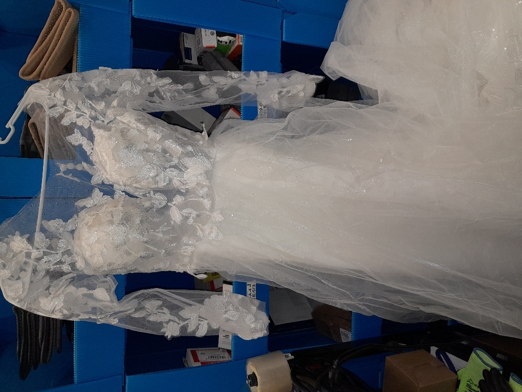 MeiLiqe Lace Appliques A-Line Wedding Dresses for Bride 2026 Beach Bridal Gowns with Train size small