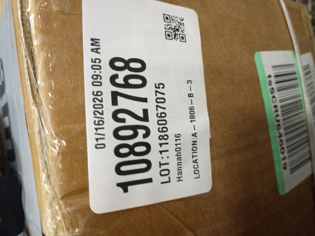 Velener Artificial Agave Plant in Black Pot with Real Stone Pebbles, Large Fake Agave Plant for Indoor and Outdoor-22 inches Tall, 105 Leaves