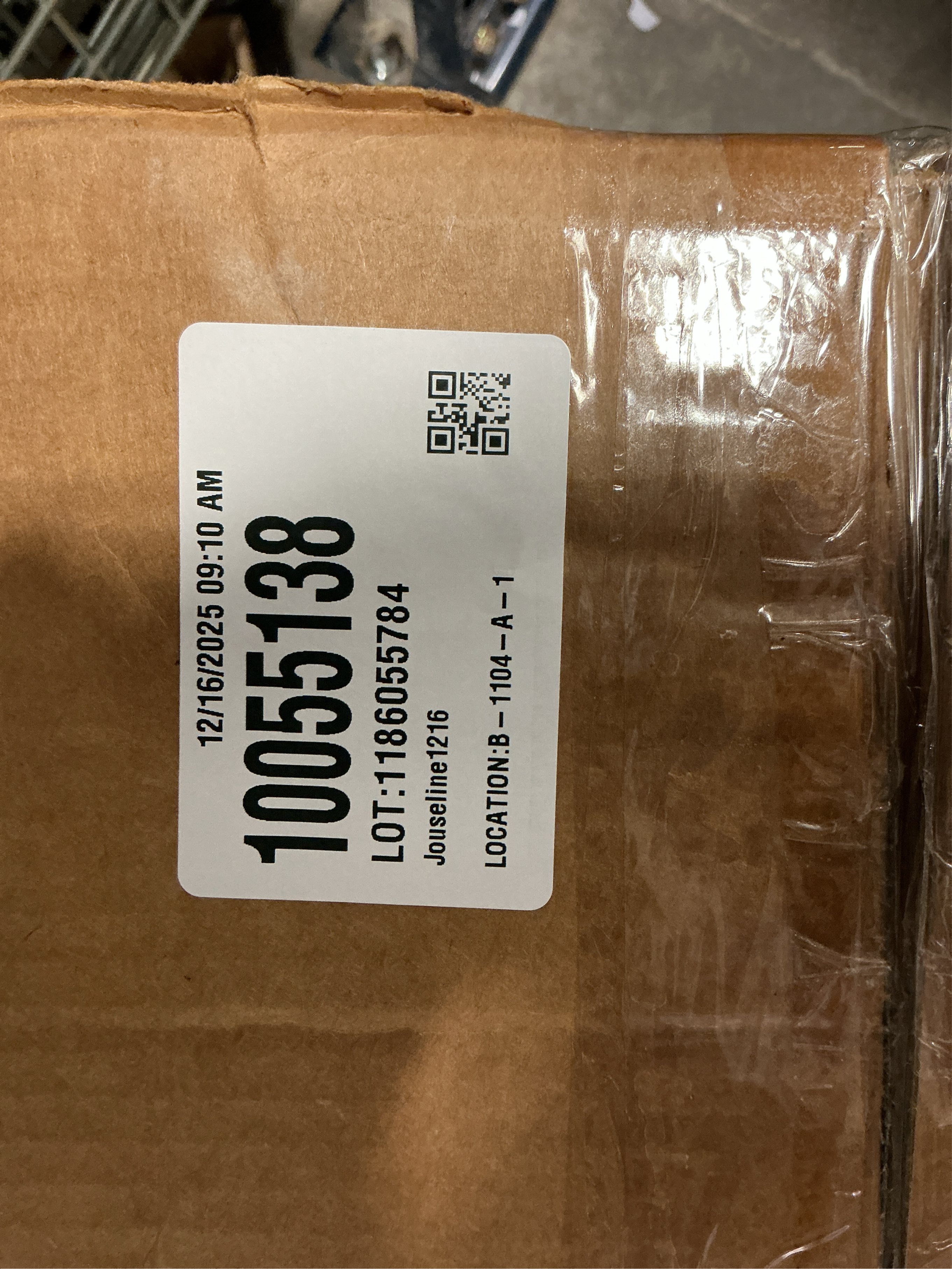 Pillow Perfect Rave Solid Indoor/Outdoor Patio Seat Cushions Plush Fiber Fill, Weather and Fade Resistant, Square Corner - 20 x 20, Green, 2 Count