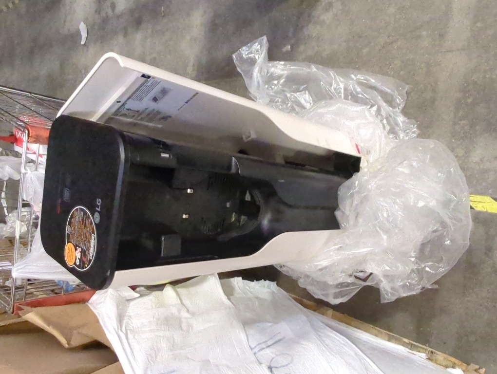 LG CordZero A931 - Cordless Stick Vacuum Cleaner with Auto-Empty Base, 60 Minute Runtime, Rechargeable Battery, Dual Floor Max Nozzle, Lightweight, Powerful Cleaning for Carpet, Hardwood, Pet Hair