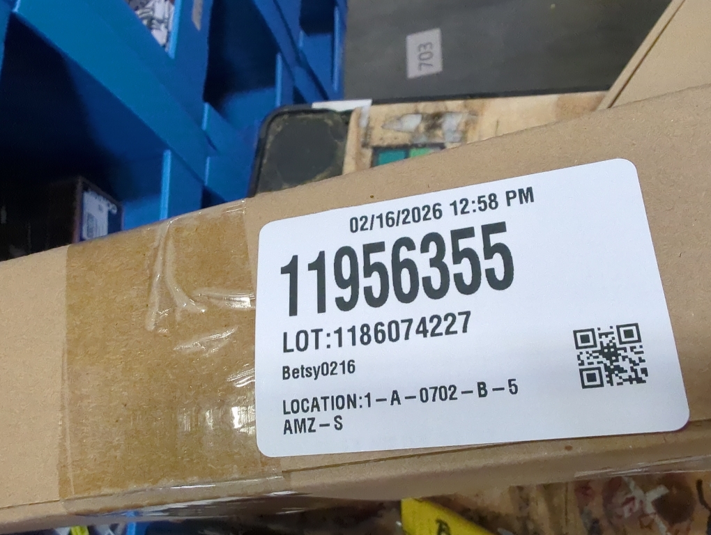 Hananona 50 Pcs Artificial Pine Branches Green Plants Pine Needles DIY Accessories for Garland Wreath Christmas and Home Garden Decor (50, Green)