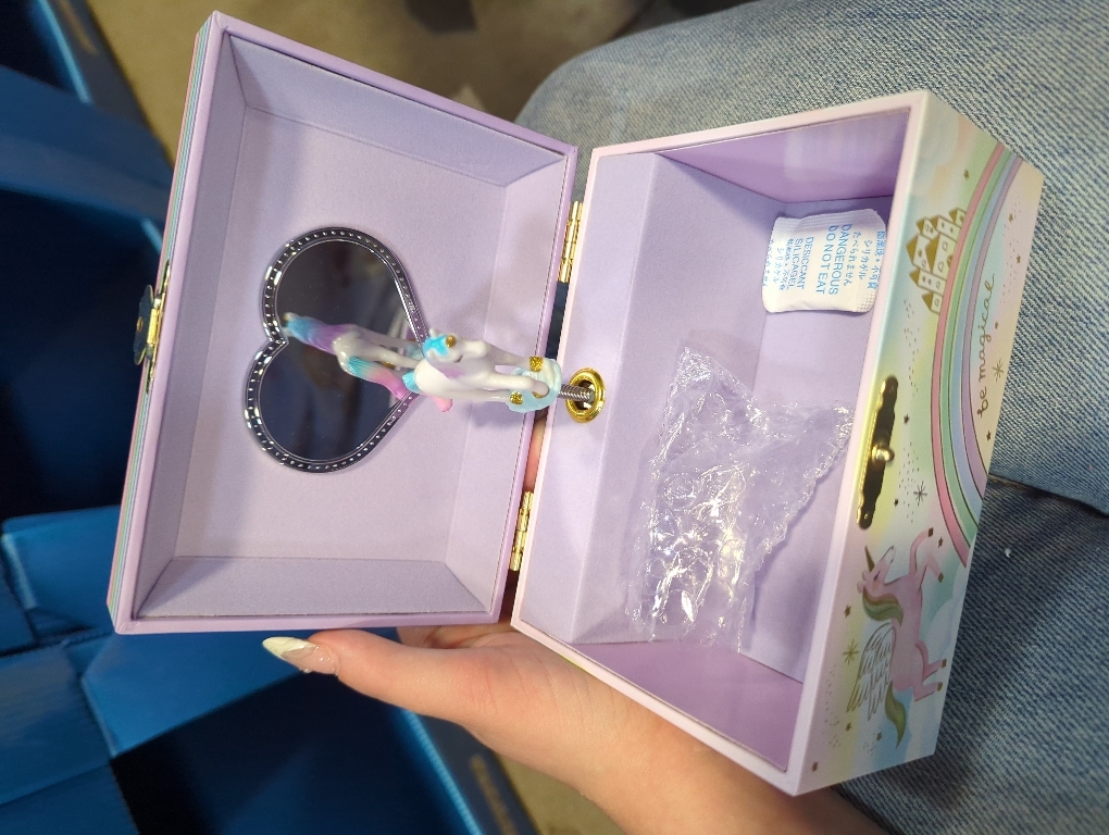 Giggle & Honey® Musical Unicorn Jewelry Box for Girls