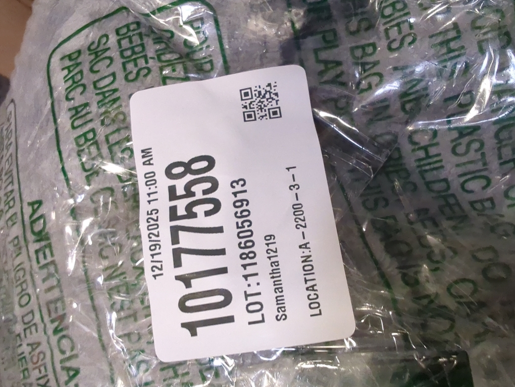 Amazon Basics Reversible Sherpa Throw Blanket, Dark Gray, 50x60