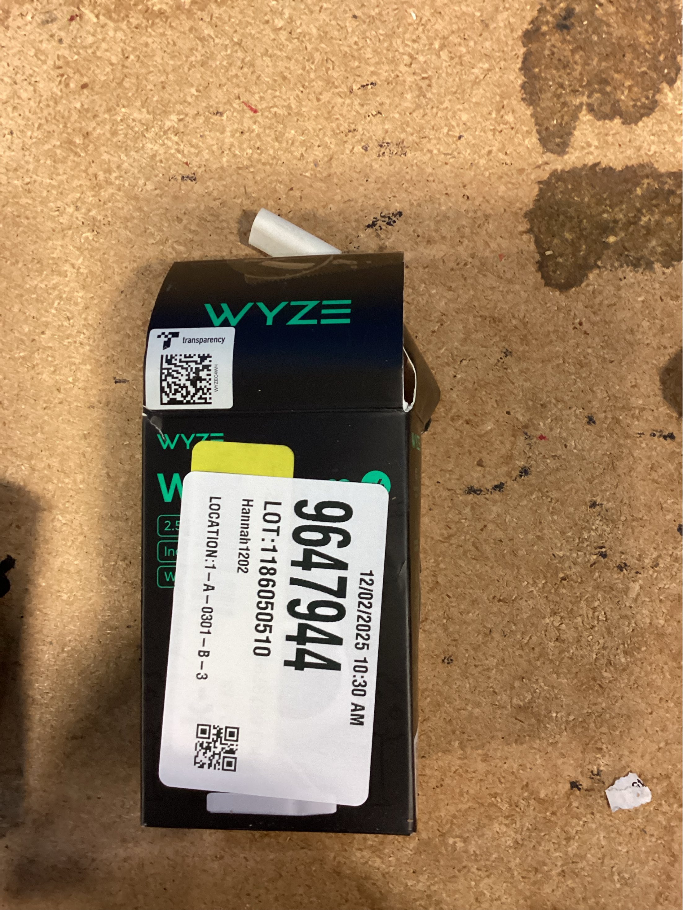 Wyze Cam V4 Plug-in Indoor and Outdoor Smart-Enabled Security Camera