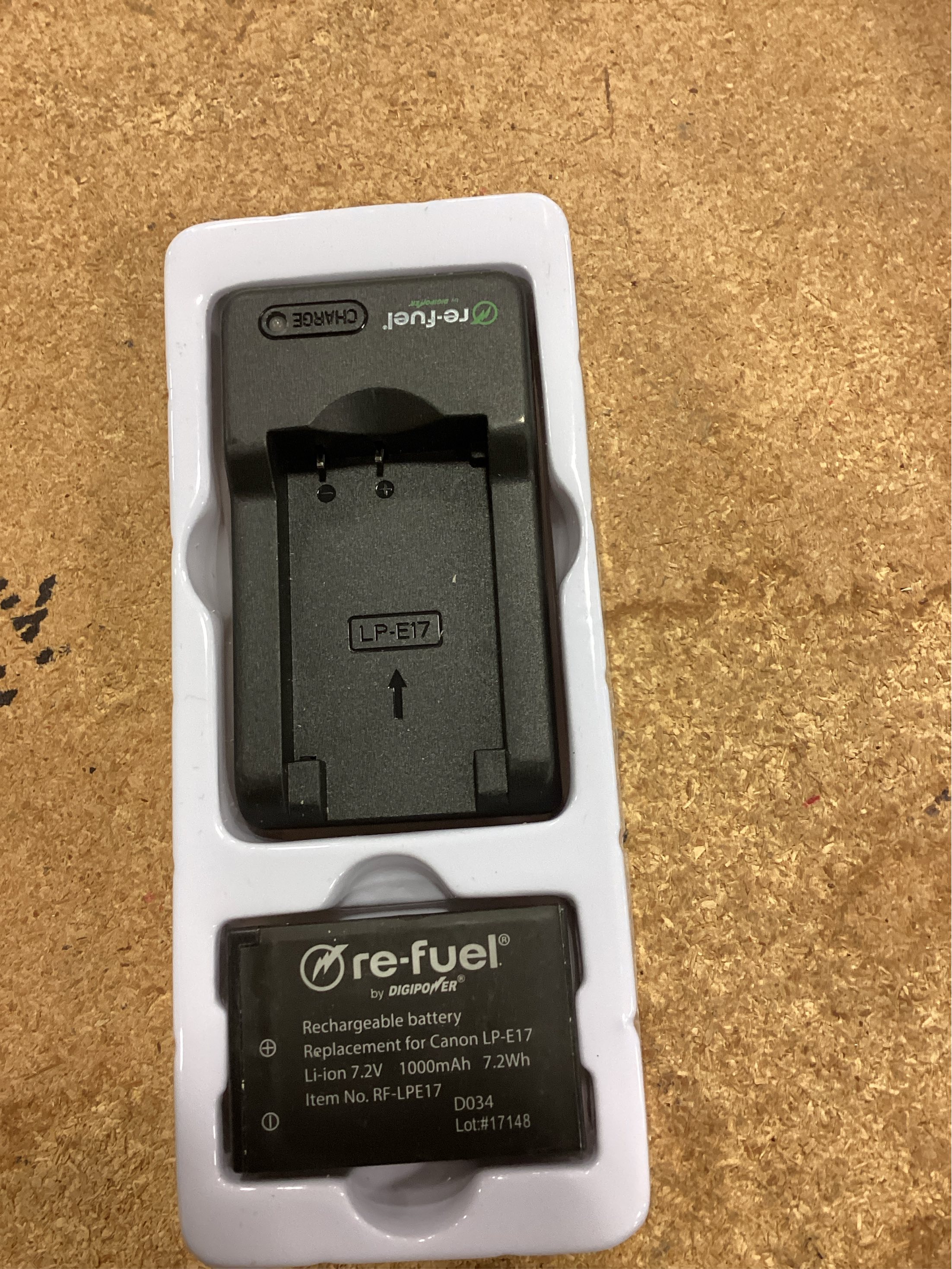 Digipower - BP-LPE17 digital camera battery & charger kit, Replacement for Canon LP-E17 battery pack - Black