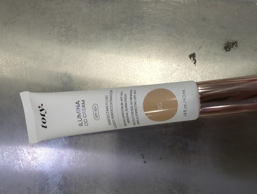 Toty by Sofia Vergara - lumina CC Cream SPF 50 , 100% Mineral Color Correcting Cream - Medium Coverage Foundation & Broad Spectrum Sunscreen for Face - Non Comedogenic - 2C PEACHY BEIGE