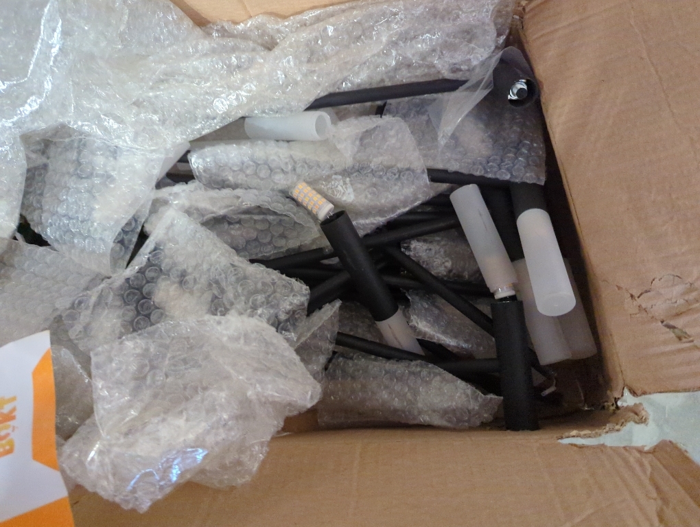 Black Chandelier, 6-Light Farmhouse Chandelier for Dining Room Lighting Fixtures Hanging, Dining Light Fixtures Industrial Modern Chandelier for Bedroom, Foyer, Hall, Kitchen, Living Room and Entryway