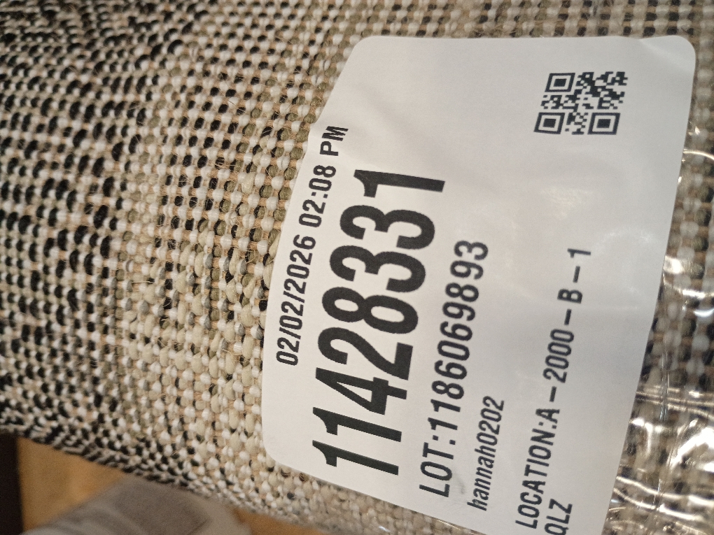 Superior Indoor Area Rug, Jute Backed, Perfect for Entryway, Office, Living/Dining Room, Bedroom, Kitchen, Floor, Modern Floral Patchwork Decor, Pastiche Collection, 2' x 3', Beige