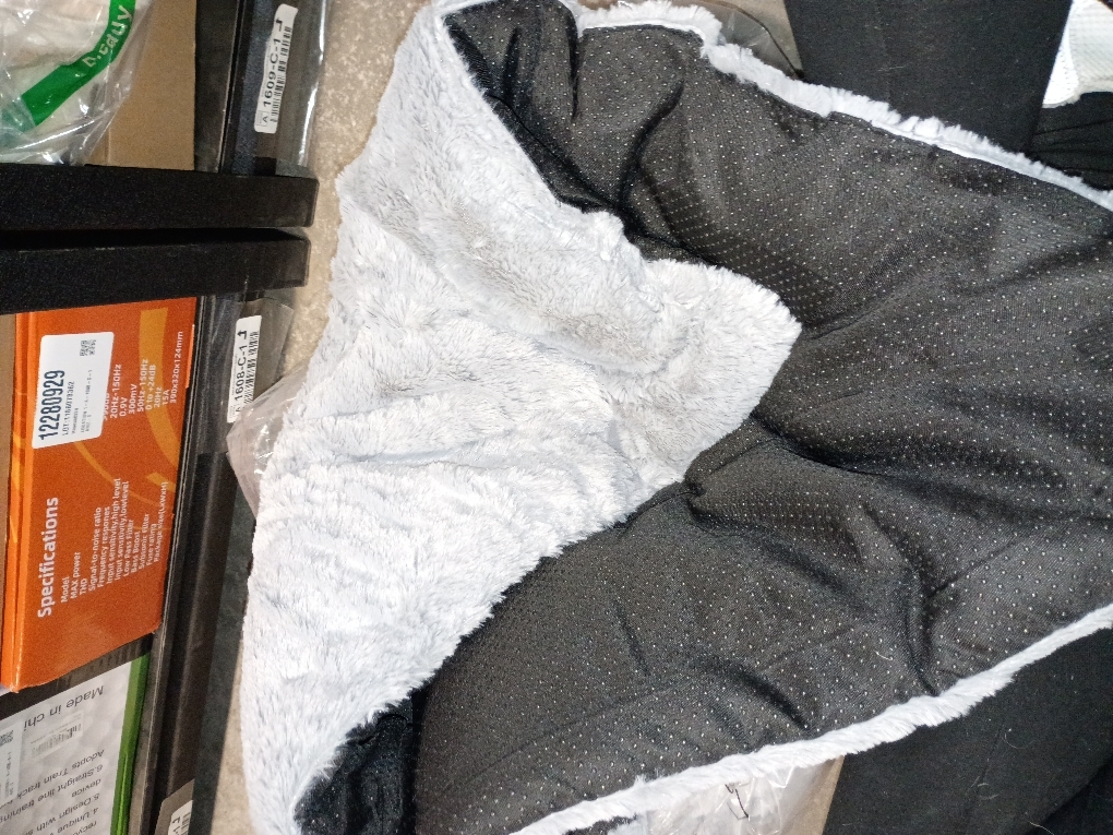 SIWA MARY Dog Bed Mat Soft Crate Pad Washable Anti-Slip Mattress for Large Medium Small Dogs and Cats Kennel Pad(29'' x 21'' Grey)