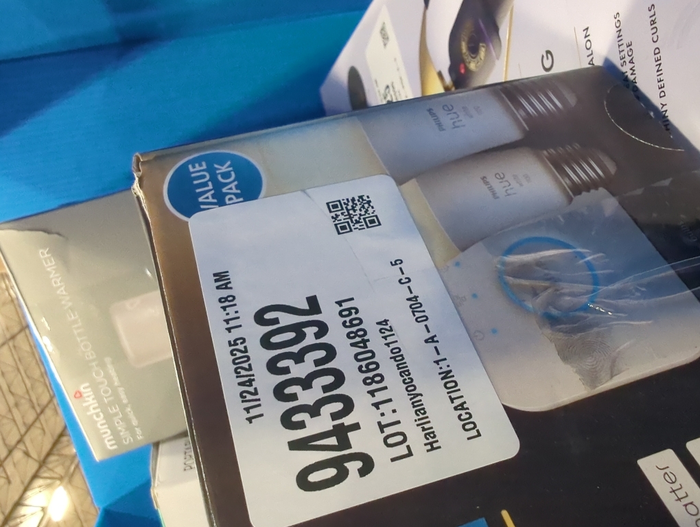 Philips HUE A19 E26 (Medium) Smart-Enabled LED Bulb Starter Kit Cool White 75 Watt Equivalence 2 pk