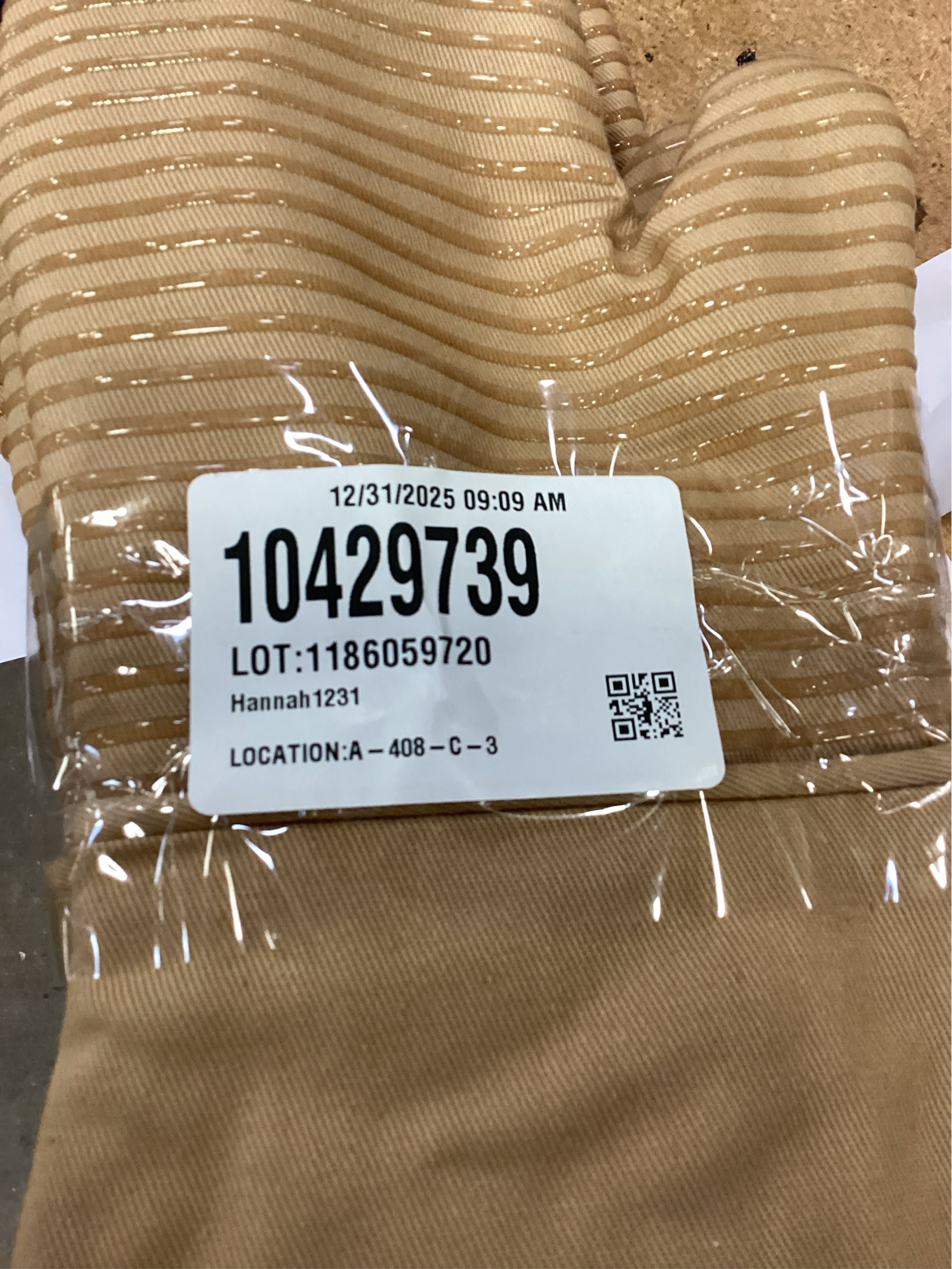 All-Clad Silicone Oven Mitt, 2 Pack, Cappuccino