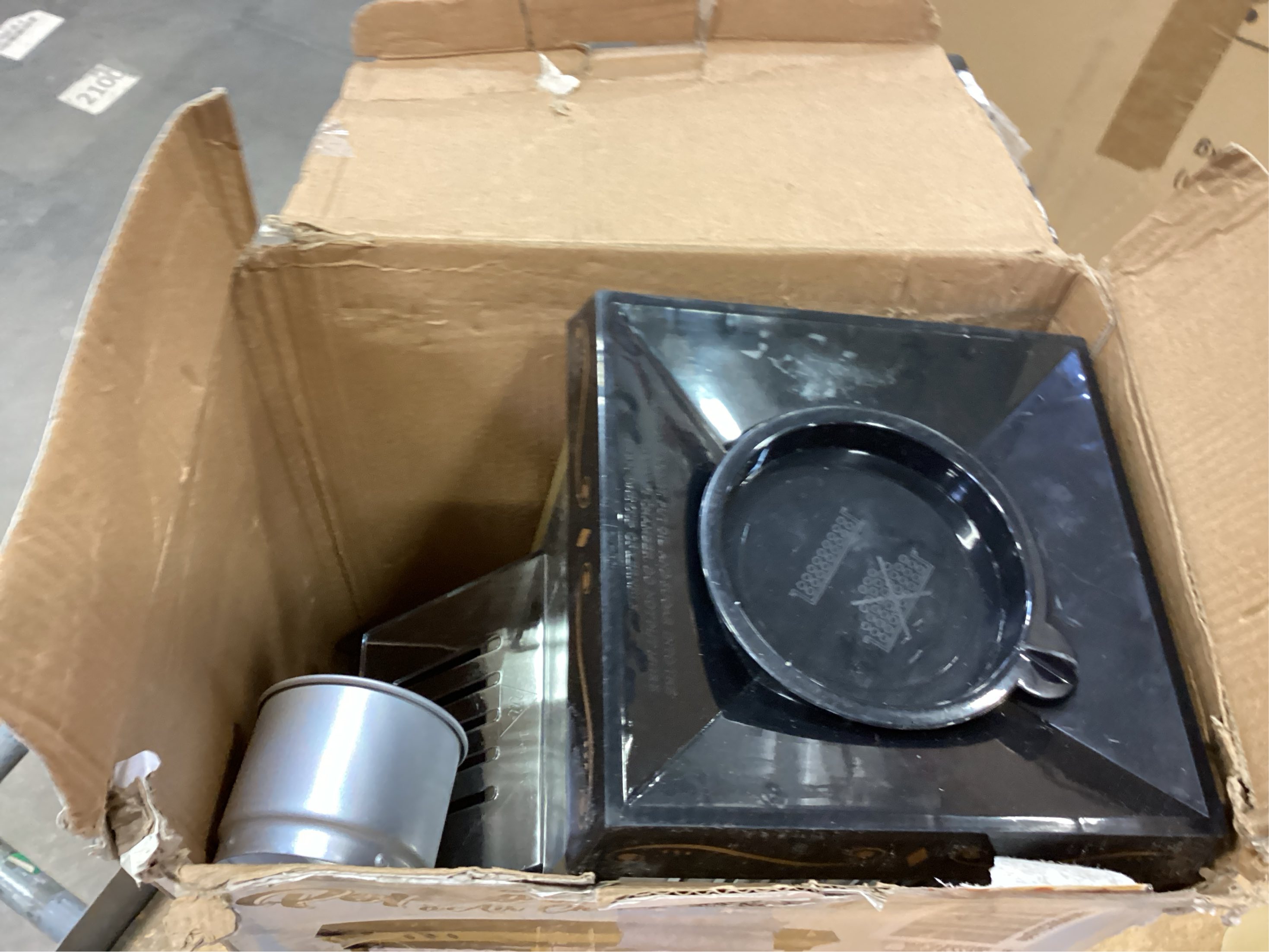 NHAP501BK6A 12-Cup Hot Air Popcorn Machine in Black