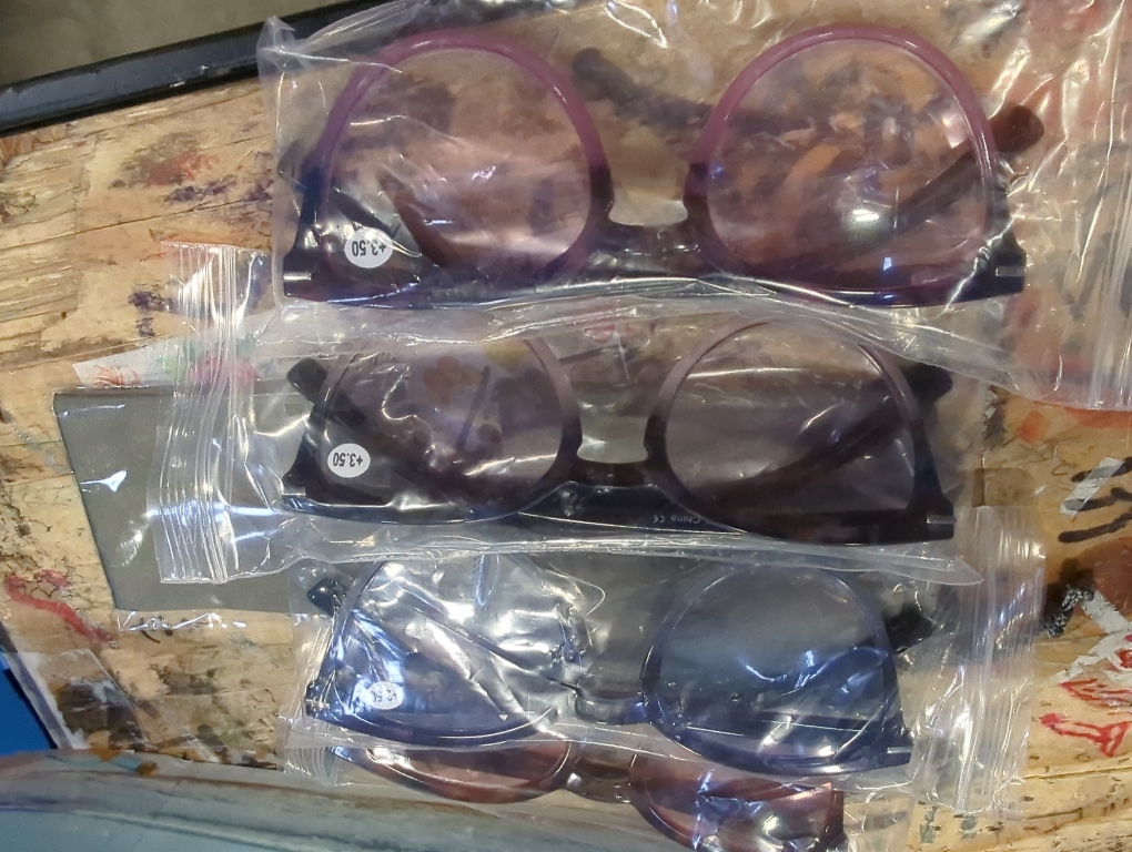 100 CLASSIC 4-Pack Trendy Colored Lens Cateye Reading Glasses for Women Spring Hinges Readers Ladies Fashion Eyeglasses (3.50x)